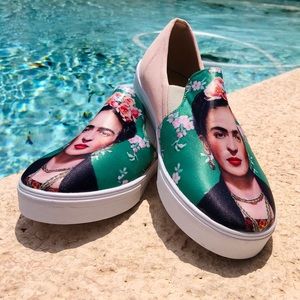 Frida Kahlo Canvas Flats/Loafers Green